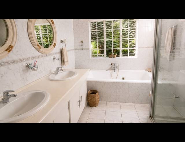 3 BEDROOM TOWNHOUSE FOR SALE IN THREE RIVERS PROPER
